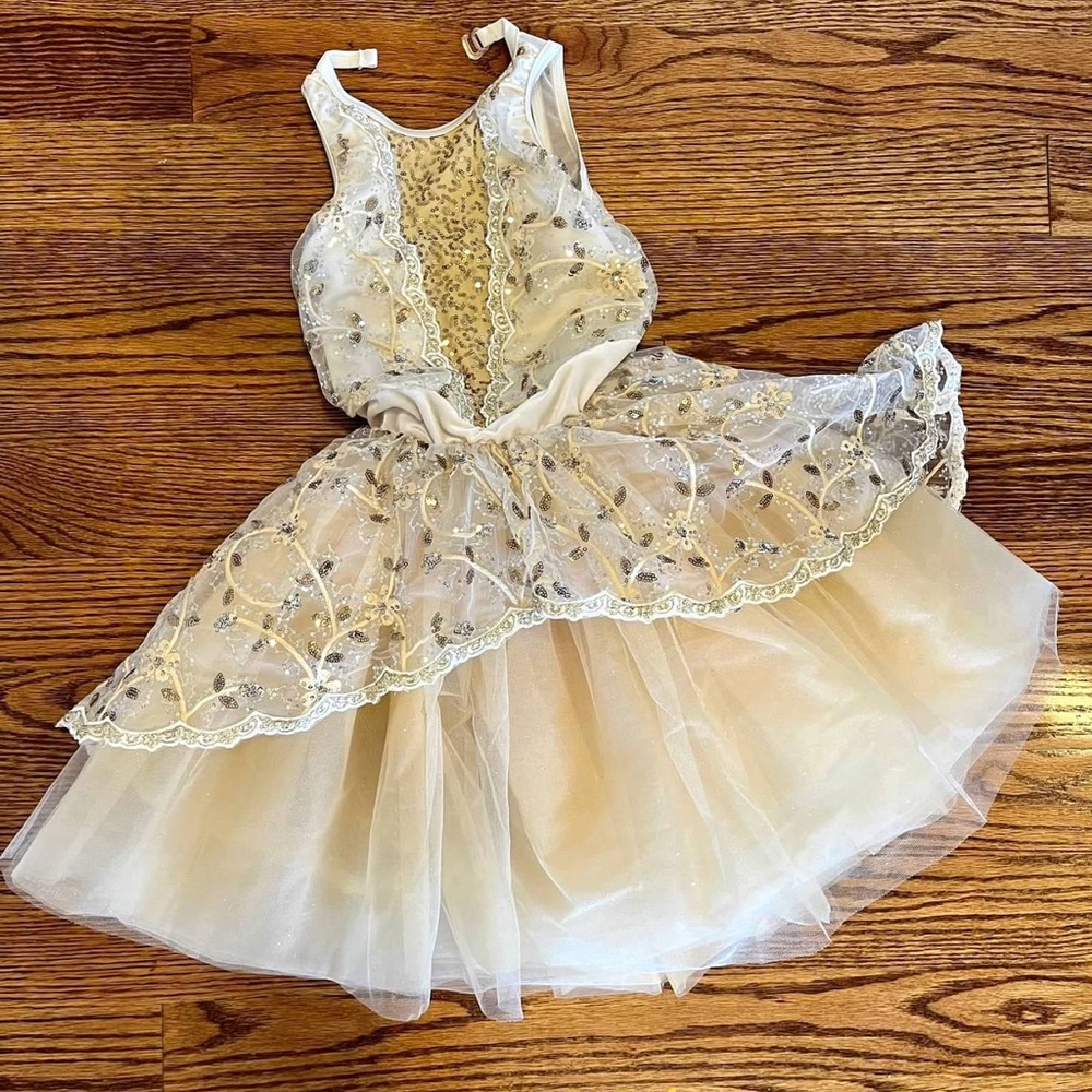 Weissman IC dance costume